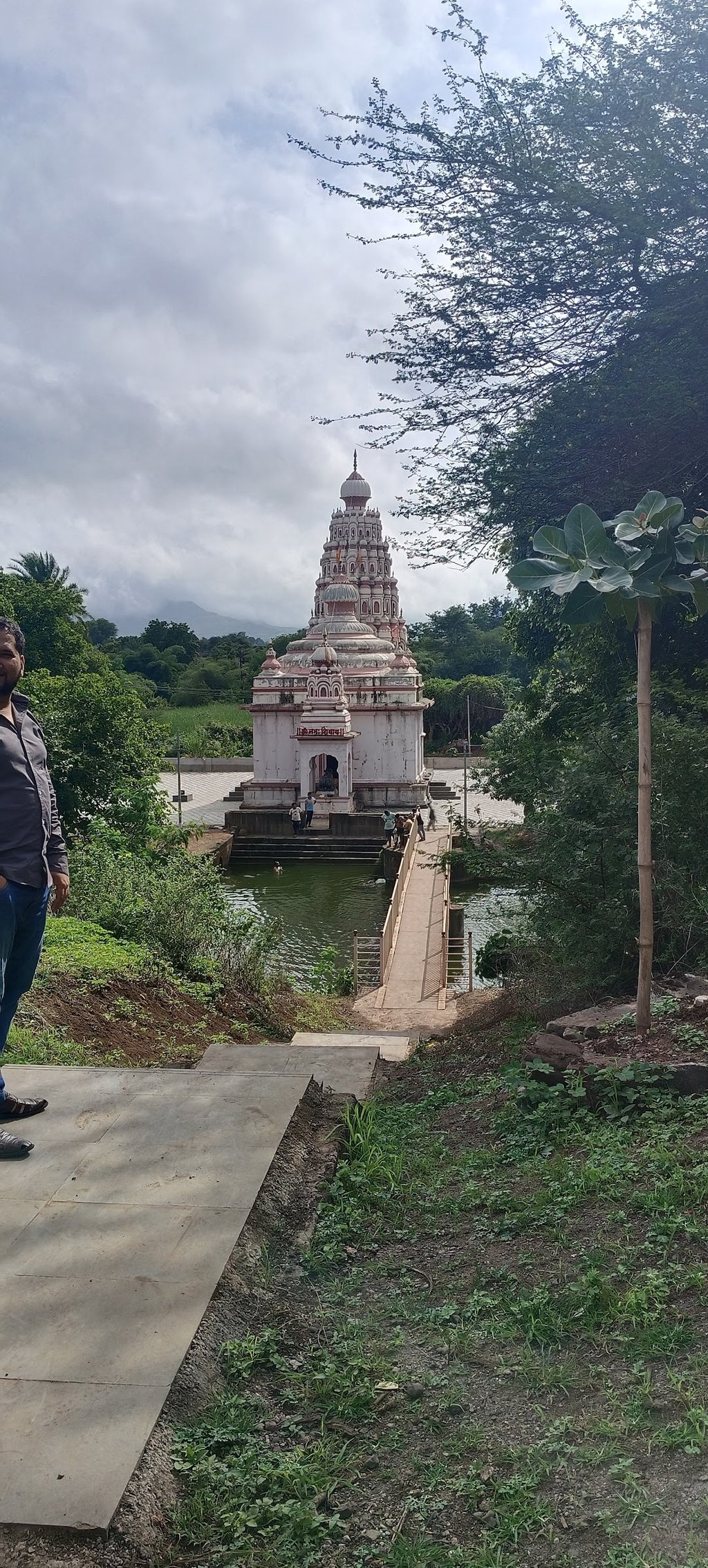 Karha River Dam: Monsoon Beauty & Relaxing Escape