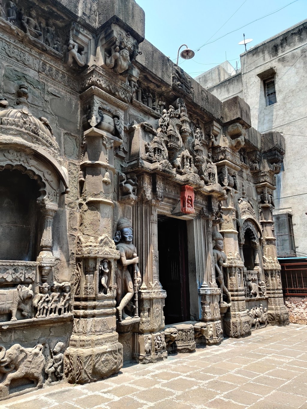 Shree Trishunda Ganpati Mandir Pune: Unique Ganesh Temple